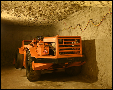 Fahrzeug aus dem Untertage-Bergbau