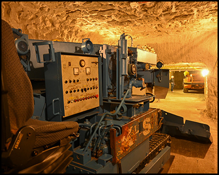 Eine Maschine im Bergbau
