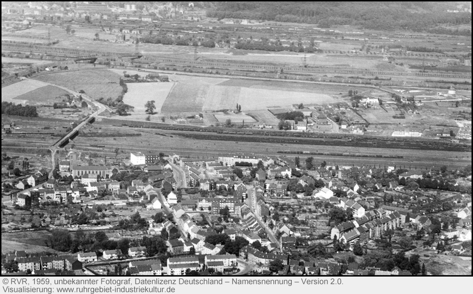 Historisches Luftbild des Rangierbahnhofs Frintrop