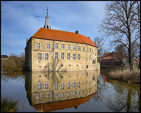 Burg Lüdinghausen, ein Wasserschloss in einem Teich