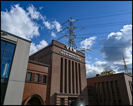 Gebäude des Umspannwerks Recklinghausen von außen